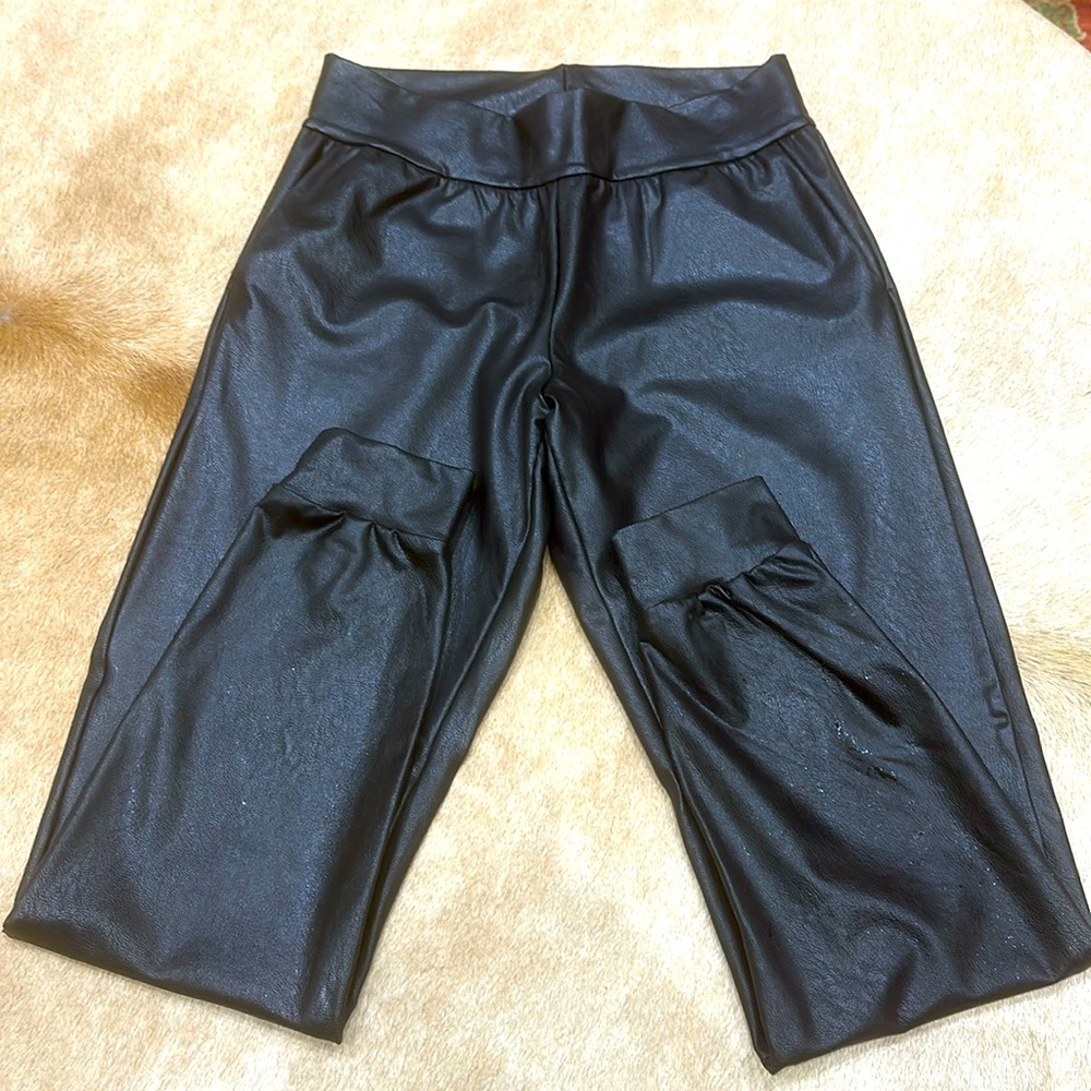 Adorable faux leathery joggers black small commando brand